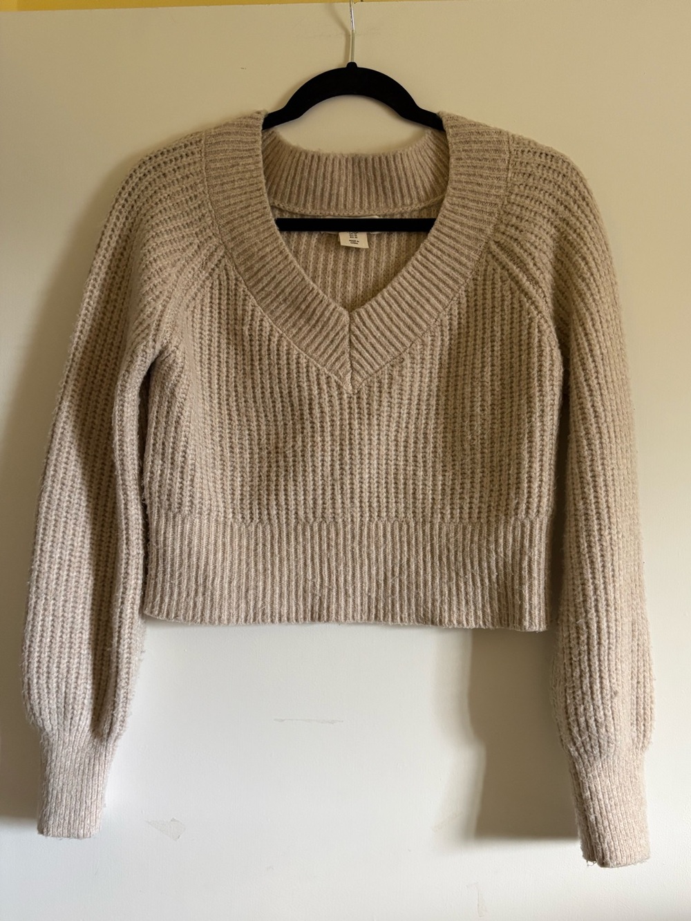 Happily Grey Women’s Cream V-Neck Ribbed Sweater